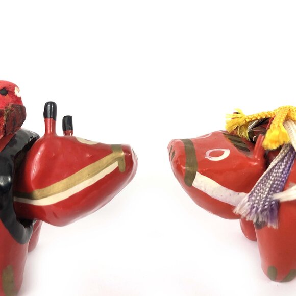 Japanese Red Cow Pair Vintage AKABEKO papier-mâché Lucky Charm Hand Made Folk - Picture 2 of 9